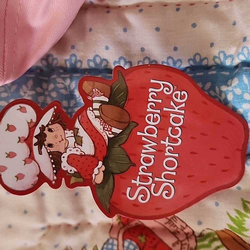Strawberry Shortcake Hat - Picture 5 of 5